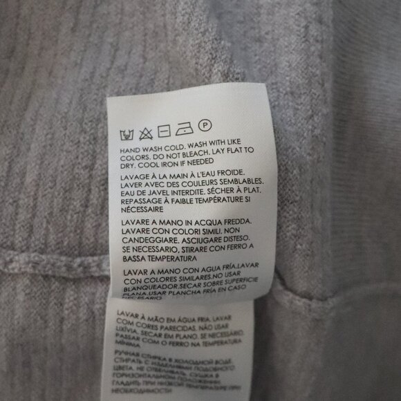 Club Monaco 100% Wool Lrg Grey Neutral V-Neck Ribbed Collar Pull On Sweater - Picture 12 of 13